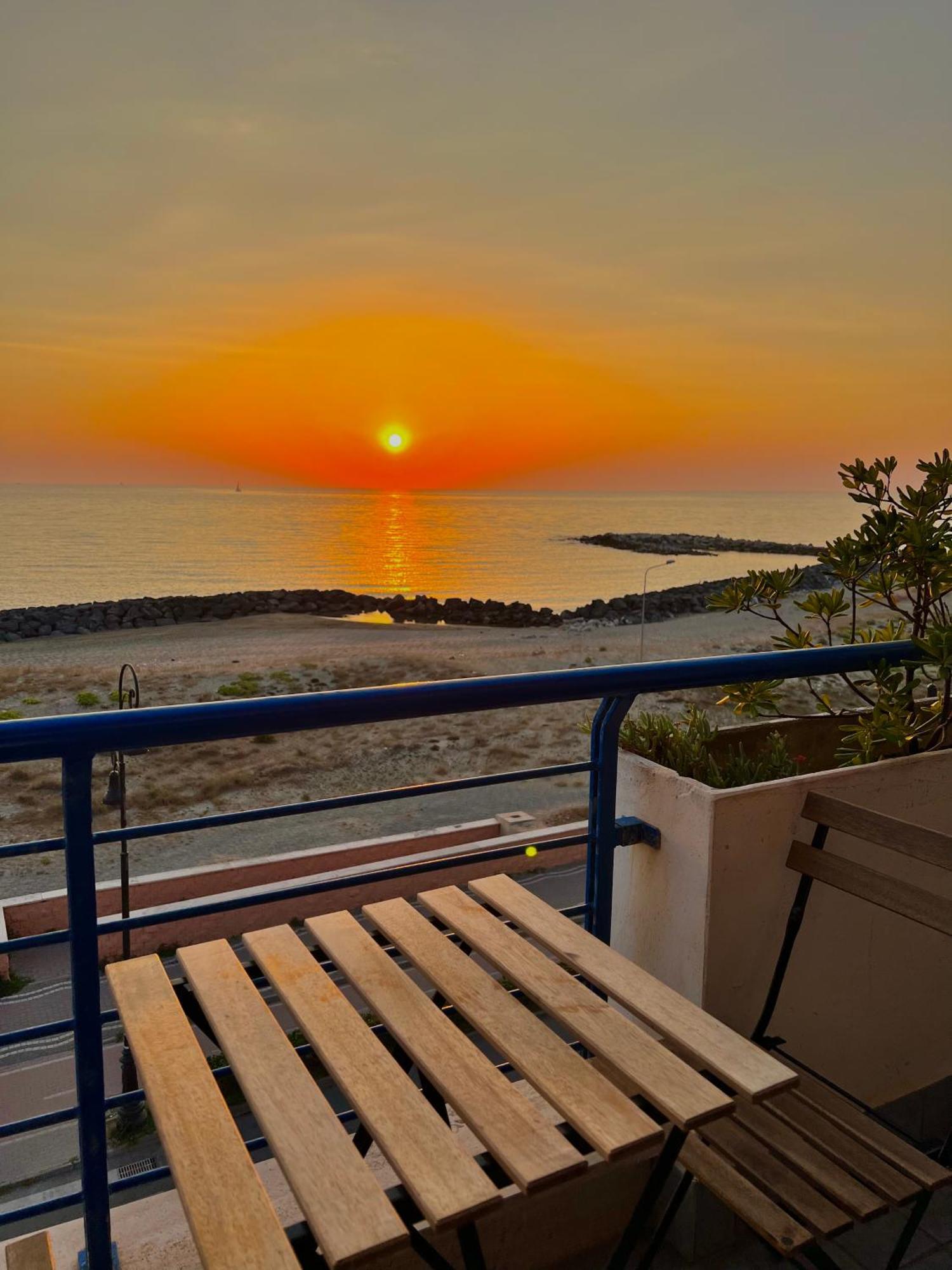 Apartment Alba Suite-rome Airport Fco-fronte Mare *